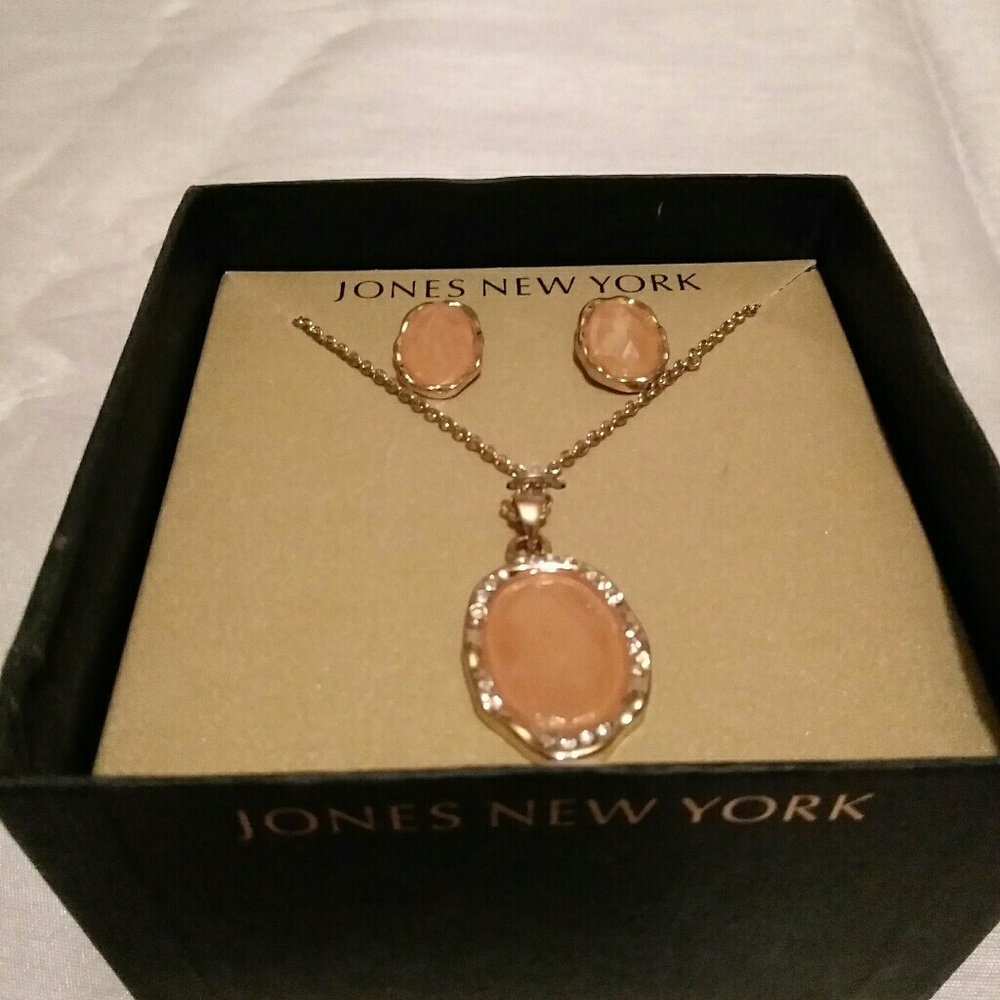 Necklace and earrings